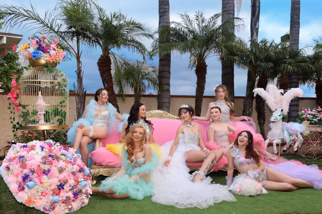 <a target='_blank' href='https://hmvcgallery.com/product/the-gangs-all-here/'>Joanne Chase-Mattillo - The Gangs All Here